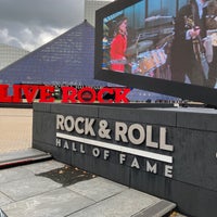 รูปภาพถ่ายที่ Rock &amp;amp; Roll Hall of Fame โดย johnny_kimi เมื่อ 11/1/2023