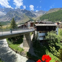 Photo taken at Hotel Restaurant Mistral Saas-Fee by Mohammed on 7/15/2022