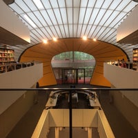 Photo taken at Philologische Bibliothek der FU Berlin by Bastian G. on 10/24/2017