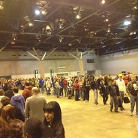 Photo taken at Comic Con Line by evolone2 on 3/23/2013