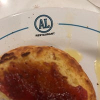 Foto diambil di AL Restaurant oleh Angel R. pada 3/10/2019