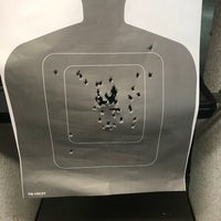 5/17/2018 tarihinde Mike H.ziyaretçi tarafından C2 Tactical Indoor Shooting Range'de çekilen fotoğraf