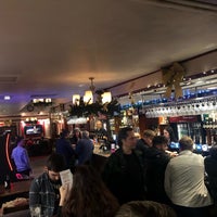 Photo taken at The Moon Under Water (Wetherspoon) by Елена Х. on 11/27/2018