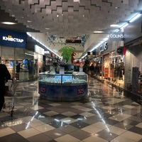 12/2/2018 tarihinde Елена Х.ziyaretçi tarafından Art Mall'de çekilen fotoğraf