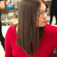 Photo taken at VT Style Hair Studio by Елена Х. on 3/11/2018
