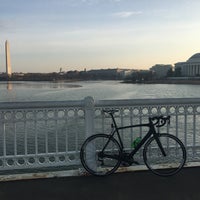 Photo taken at Hains Point Bike Loop by Aaron W. on 2/6/2019