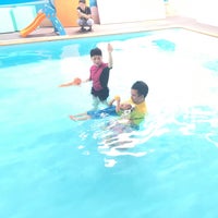 Photo taken at Swimming Kids Phatthanakarn 28 by Phasika P. on 10/12/2017