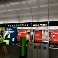 Photo taken at CAT Station Landstraße - Wien Mitte by Y M. on 9/20/2020