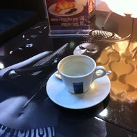 Снимок сделан в Lavazza Espresso bar пользователем Dinislam A. 10/4/2012
