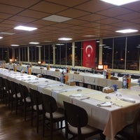 Снимок сделан в Mahzen Restoran пользователем Fatih Ş. 11/22/2017