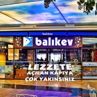 รูปภาพถ่ายที่ Balıkev โดย Balıkev เมื่อ 1/16/2017