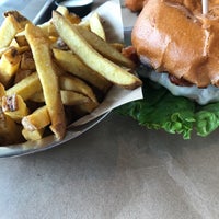 8/3/2017에 Savannah A.님이 Haystack Burgers &amp;amp; Barley에서 찍은 사진