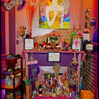 12/14/2016 tarihinde Erzulie&amp;#39;s Voodoo Shopziyaretçi tarafından Erzulie&amp;#39;s Voodoo Shop'de çekilen fotoğraf