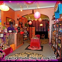 12/14/2016 tarihinde Erzulie&amp;#39;s Voodoo Shopziyaretçi tarafından Erzulie&amp;#39;s Voodoo Shop'de çekilen fotoğraf