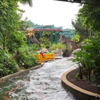 Photo taken at Jurassic Park Rapids Adventure by T A N G M O .. on 6/7/2019