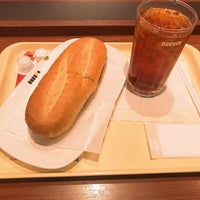 Photo taken at Doutor Coffee Shop by たく(しまちゃん) on 3/5/2019