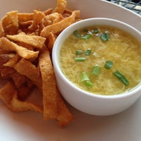 Снимок сделан в Stir Fry Cafe: Asian, Sushi &amp;amp; Thai Cuisine, Kingsport пользователем Lisa M. 4/18/2013