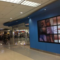 Photo taken at Concourse E Food Court by Linda M. on 12/23/2012