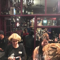 3/31/2018 tarihinde Petri A.ziyaretçi tarafından Cinque Wine &amp;amp; Deli Bar'de çekilen fotoğraf