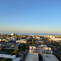 Foto diambil di Le Méridien Delfina Santa Monica oleh Riccardo S. pada 4/9/2022