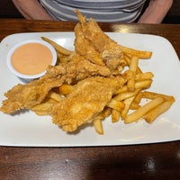 Photo taken at Harry&amp;#39;s Seafood Bar &amp;amp; Grille by KT F. on 10/6/2021