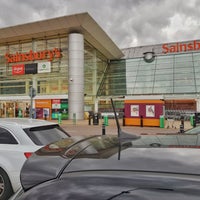 Photo taken at Sainsbury&amp;#39;s by Pedro S. on 9/20/2018