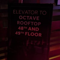 Foto scattata a Octave Rooftop Lounge &amp; Bar da David D. il 4/8/2024
