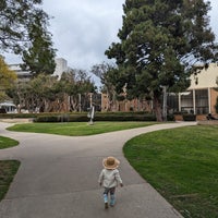 Photo taken at UCLA Franklin D. Murphy Sculpture Garden by Eric W. on 2/18/2023