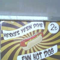 รูปภาพถ่ายที่ Enn Hot Dog โดย Asil D. เมื่อ 10/7/2012