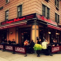 Das Foto wurde bei Lasagna Restaurant von Lasagna Restaurant am 9/8/2014 aufgenommen