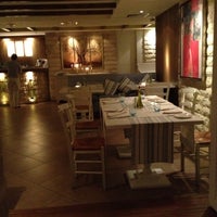 11/13/2012 tarihinde Ezz Q.ziyaretçi tarafından Elia Greek Restaurant'de çekilen fotoğraf