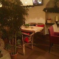 12/22/2012 tarihinde Olga B.ziyaretçi tarafından Wok Express Cafe'de çekilen fotoğraf