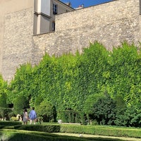 Photo taken at Jardin de Sully by Chaery on 6/13/2022