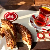 Photo taken at Simit Sarayı by Ediz A. on 10/27/2017