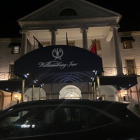 Foto scattata a Williamsburg Inn, an official Colonial Williamsburg Hotel da Mark B. il 10/19/2023