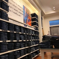 Photo taken at American Eagle Outfitters by Noor S. on 6/18/2018