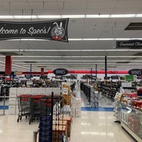 Photo taken at Spec&amp;#39;s Wine, Spirits and Finer Foods by Andrew T. on 11/12/2022