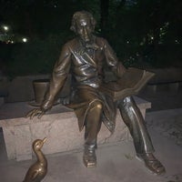 Photo taken at Hans Christian Andersen Statue by Andrew T. on 9/17/2021