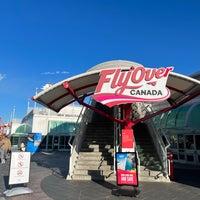 Foto diambil di FlyOver Canada oleh Andrew T. pada 4/13/2023