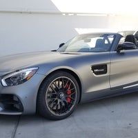 Photo taken at Mercedes-Benz Of Encino by RS . on 10/14/2017