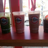 Photo taken at Robeks Fresh Juices &amp;amp; Smoothies by Mathilde M. on 11/6/2013