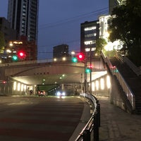Photo taken at 乃木坂陸橋 by 萬路山 on 9/12/2018