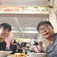 Photo taken at Blanco Prawn Noodle House (月兰亭) by Catherine L. on 3/7/2021