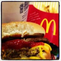 Photo taken at McDonald&amp;#39;s by Tuco.O A. on 1/21/2013