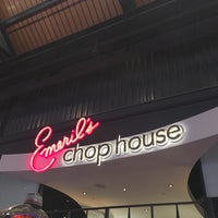 Photo prise au Emeril&amp;#39;s Chop House par Tracey G. le3/14/2017