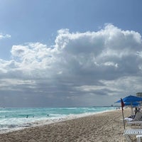 Снимок сделан в Grand Hotel Cancún managed by Kempinski. пользователем Ahmadi 1/14/2024