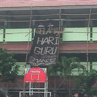 Photo taken at SMAN 32 Jakarta by Yonda E. on 11/26/2012
