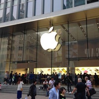 Photo taken at Apple Nanjing East by Kefeng Z. on 4/25/2013