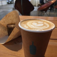 Photo taken at Blue Bottle Coffee by Vitalii L. on 3/3/2015