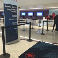Photo taken at Air Canada Check-in by Daniel on 12/9/2016
